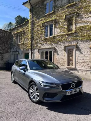 Volvo V60 2.0 D4 Momentum Pro Auto Euro 6 (s/s) 5dr