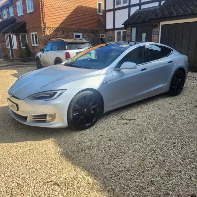 Tesla Model S (Dual Motor) Performance Ludicrous Auto 4WD 5dr
