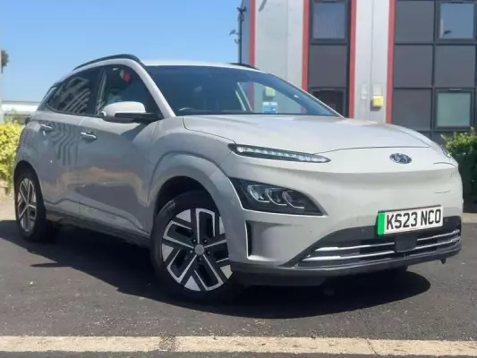 Hyundai KONA 39kWh Premium Auto 5dr (10.5kW Charger)