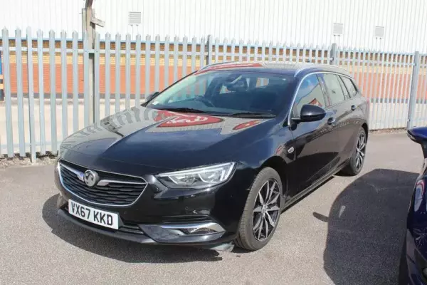 Vauxhall Insignia 2.0 Turbo D BlueInjection Tech Line Nav Sports Tourer Euro 6 (s/s) 5dr