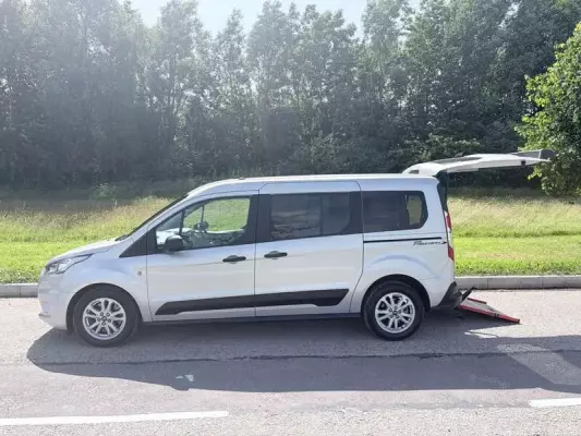 Ford Grand Tourneo Connect 1.5 EcoBlue Zetec Euro 6 (s/s) 5dr