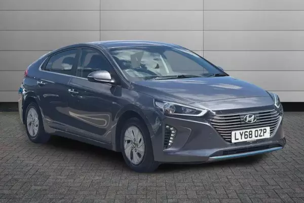 Hyundai IONIQ 1.6 h-GDi Premium DCT Euro 6 (s/s) 5dr