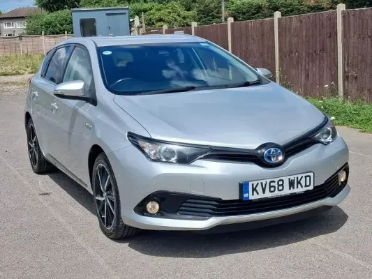 Toyota Auris 1.8 VVT-h Design CVT Euro 6 (s/s) 5dr