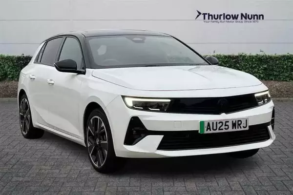 Vauxhall Astra Electric 54kWh Ultimate Auto 5dr