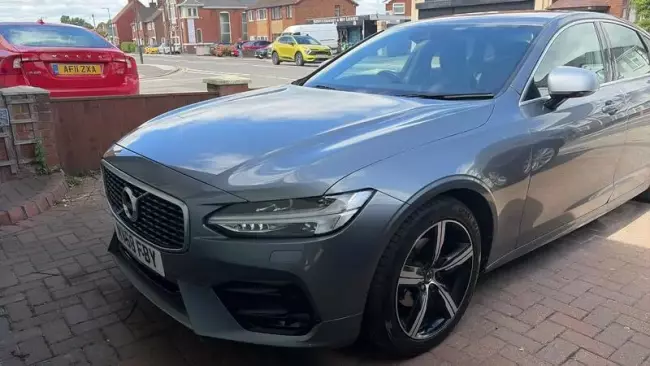Volvo S90 2.0 D4 R-Design Auto Euro 6 (s/s) 4dr