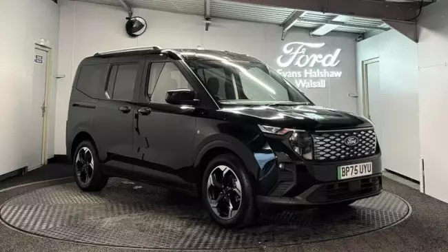 Ford E-Tourneo Courier 43kWh Titanium Auto 5dr