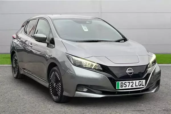 Nissan Leaf 39kWh N-Connecta Auto 5dr