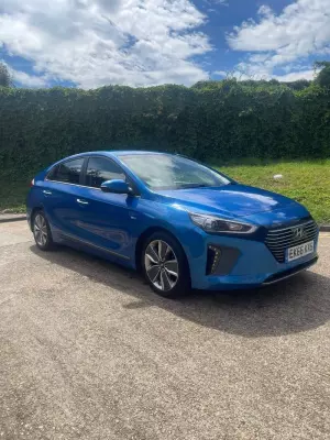 Hyundai IONIQ 1.6 h-GDi Premium SE DCT Euro 6 (s/s) 5dr