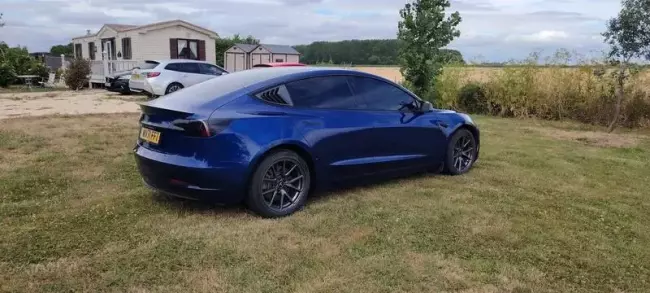 Tesla Model 3 Standard Range Plus Auto RWD 4dr