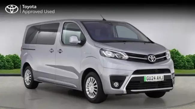 Toyota PROACE Verso 50kWh Shuttle Medium MPV 5dr Electric Auto MWB (9 Seat) (136 ps)