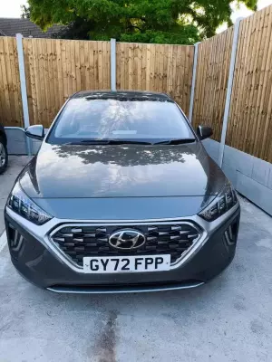 Hyundai IONIQ 1.6 h-GDi Premium DCT Euro 6 (s/s) 5dr