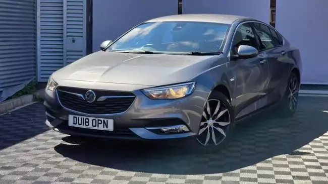 Vauxhall Insignia 2.0 Turbo D BlueInjection Tech Line Nav Grand Sport Euro 6 (s/s) 5dr