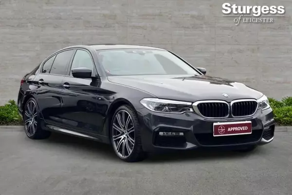 BMW 5 Series 3.0 530d M Sport Auto xDrive Euro 6 (s/s) 4dr