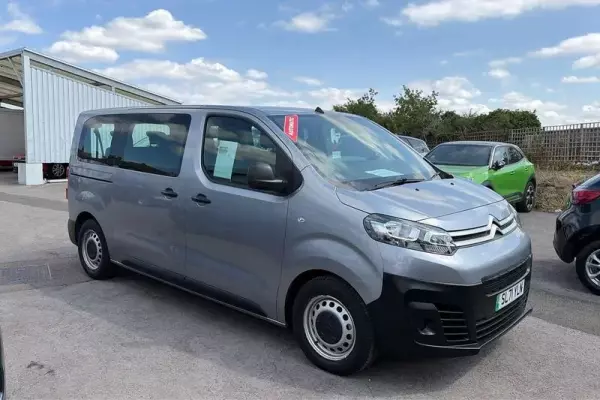 Citroen e-SpaceTourer 50kwh Business Edition M MPV 5dr Electric Auto Mwb (7.4kw Charger) (136 Ps)