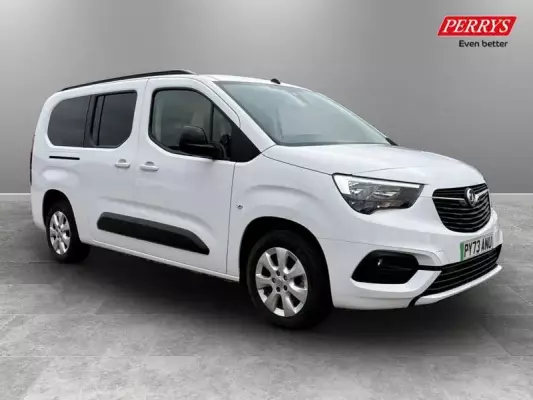Vauxhall Combo Life Electric 50kWh Design XL MPV Auto 5dr (11kW Charger)