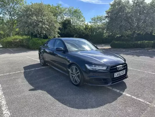 Audi A6 Saloon 2.0 TDI ultra Black Edition S Tronic Euro 6 (s/s) 4dr