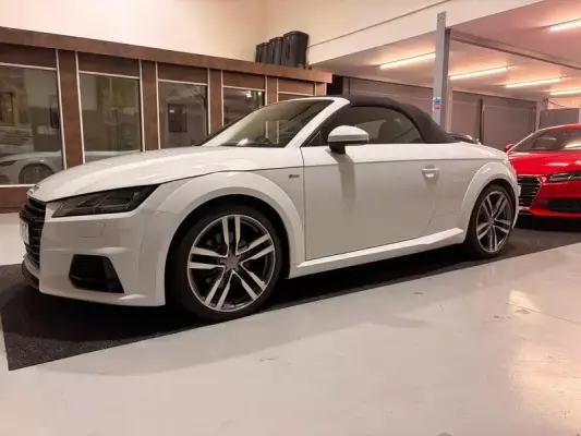 Audi TT 2.0 TDI ultra S line Roadster Euro 6 (s/s) 2dr