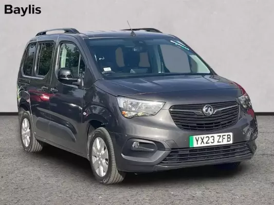 Vauxhall Combo Life Electric 50kWh Design Auto 5dr (7.4kW Charger)