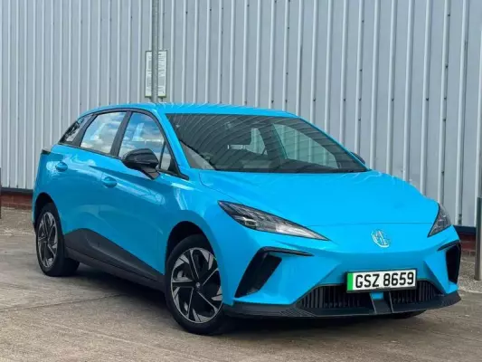 MG MG4 51kWh SE Auto 5dr