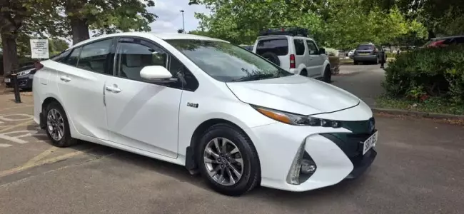 Toyota Prius 1.8 VVT 8.8kWh Business Edition Plus CVT Euro 6 (s/s) 5dr