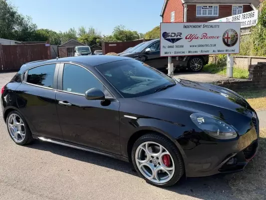 Alfa Romeo Giulietta 2.0 JTDM-2 Speciale Euro 6 (s/s) 5dr