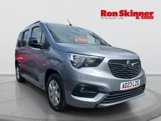 Vauxhall Combo Life Electric 50kWh Design Auto 5dr (7.4kW Charger)