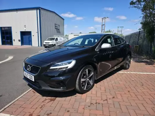 Volvo V40 2.0 T2 R-Design Nav Plus Euro 6 (s/s) 5dr