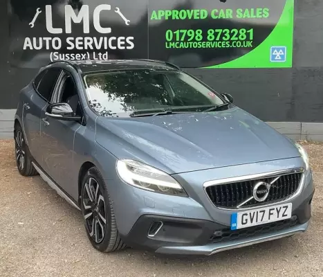 Volvo V40 Cross Country 1.5 T3 Pro Auto Euro 6 (s/s) 5dr