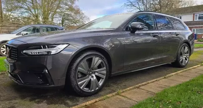 Volvo V90 2.0h T6 Recharge 11.6kWh R-Design Auto AWD Euro 6 (s/s) 5dr