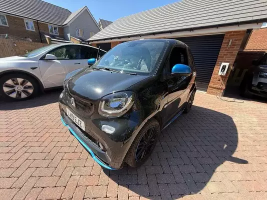 Smart fortwo 17.6kWh Edition Nightsky Auto 2dr (22kW Charger)