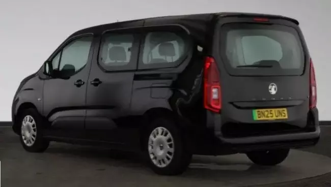 Vauxhall Combo Life Electric 52kWh Design XL MPV Auto 5dr (11kW Charger)