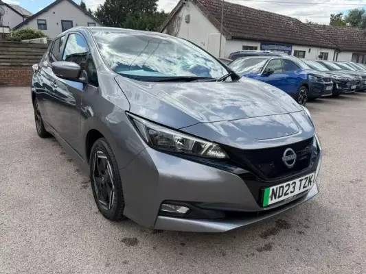 Nissan Leaf 39kWh Acenta Auto 5dr
