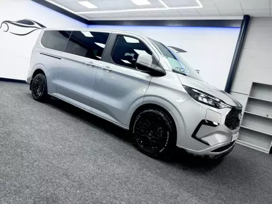 Ford Tourneo Custom 2.5 340 Duratec 11.8kWh Titanium Auto L2 Euro 6 5dr