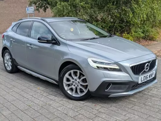 Volvo V40 Cross Country 1.5 T3 Pro Auto Euro 6 (s/s) 5dr