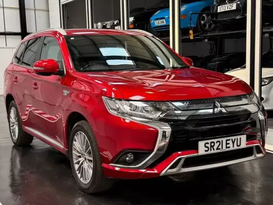 Mitsubishi Outlander 2.4h TwinMotor 13.8kWh Dynamic CVT 4WD Euro 6 (s/s) 5dr