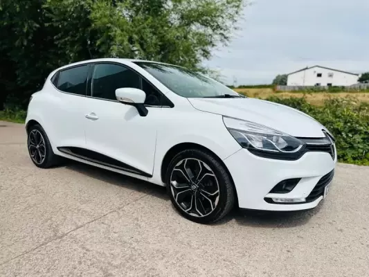Renault Clio 0.9 TCe Iconic Euro 6 (s/s) 5dr