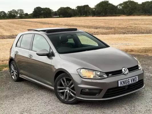 Volkswagen Golf 2.0 TDI BlueMotion Tech R-Line Edition DSG Euro 6 (s/s) 5dr