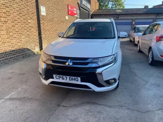 Mitsubishi Outlander 2.0 12kWh Juro CVT 4WD Euro 6 (s/s) 5dr