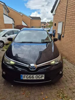 Toyota Auris 1.8 VVT-h Business Edition Touring Sports CVT Euro 6 (s/s) 5dr