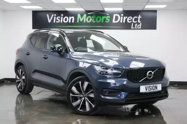Volvo XC40 1.5h T5 Recharge 10.7kWh Ultimate Dark Auto Euro 6 (s/s) 5dr