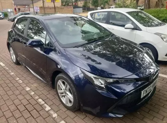 Toyota Corolla 1.8 VVT-h Icon Tech CVT Euro 6 (s/s) 5dr