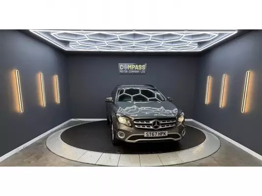 Mercedes-Benz GLA 2.1 GLA200d SE (Executive) 7G-DCT Euro 6 (s/s) 5dr