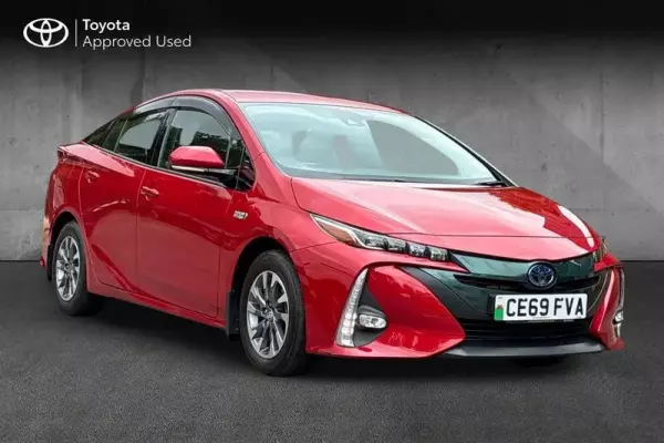 Toyota Prius 1.8 VVT 8.8kWh Business Edition Plus CVT Euro 6 (s/s) 5dr