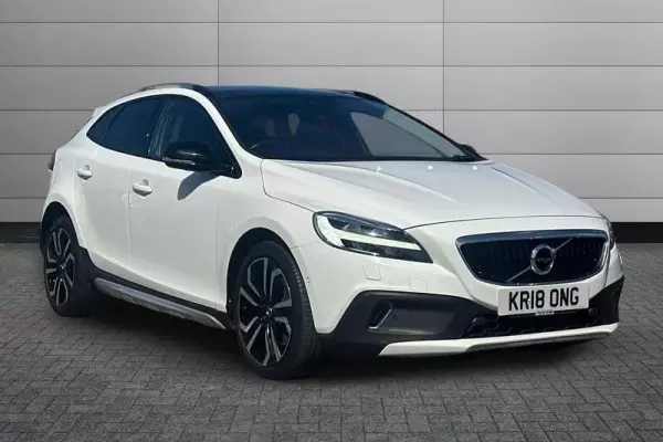 Volvo V40 Cross Country 1.5 T3 Pro Auto Euro 6 (s/s) 5dr