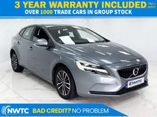 Volvo V40 2.0 T2 GPF Momentum Nav Plus Euro 6 (s/s) 5dr