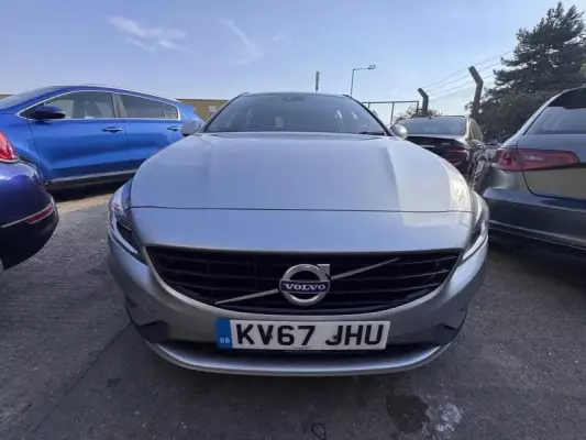 Volvo V60 2.0 D4 R-Design Nav Auto Euro 6 (s/s) 5dr