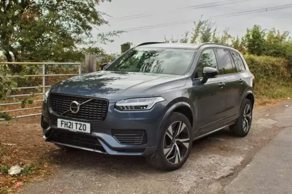 Volvo XC90 2.0h T8 Twin Engine Recharge 11.6kWh R-Design Auto 4WD Euro 6 (s/s) 5dr