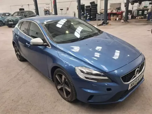 Volvo V40 1.5 T2 R-Design Edition Auto Euro 6 (s/s) 5dr