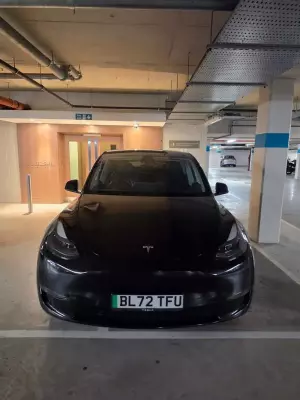 Tesla Model Y (Dual Motor) Long Range Auto 4WDE 5dr