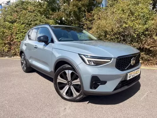 Volvo XC40 1.5h T5 Recharge 10.7kWh Ultimate Dark Auto Euro 6 (s/s) 5dr